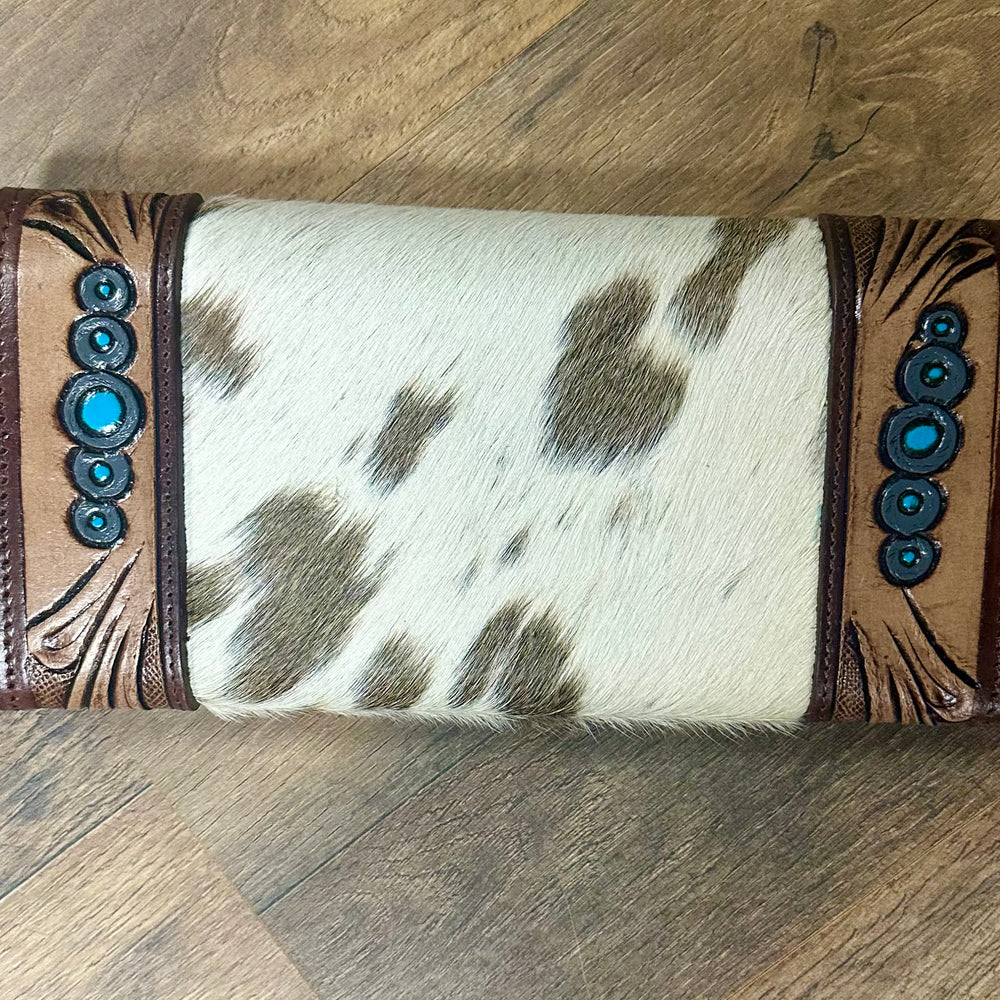 
                      
                        The Heartbreaker Wallet
                      
                    