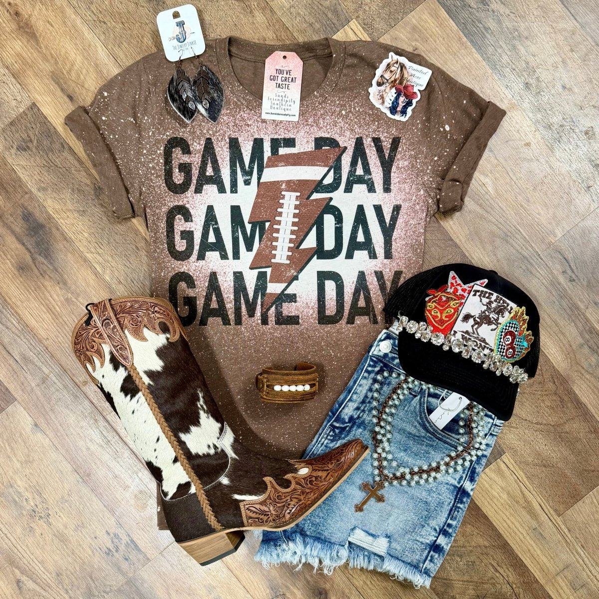 Game Day | Fall Vibes Graphic T-Shirt - Painted Aces Boutique