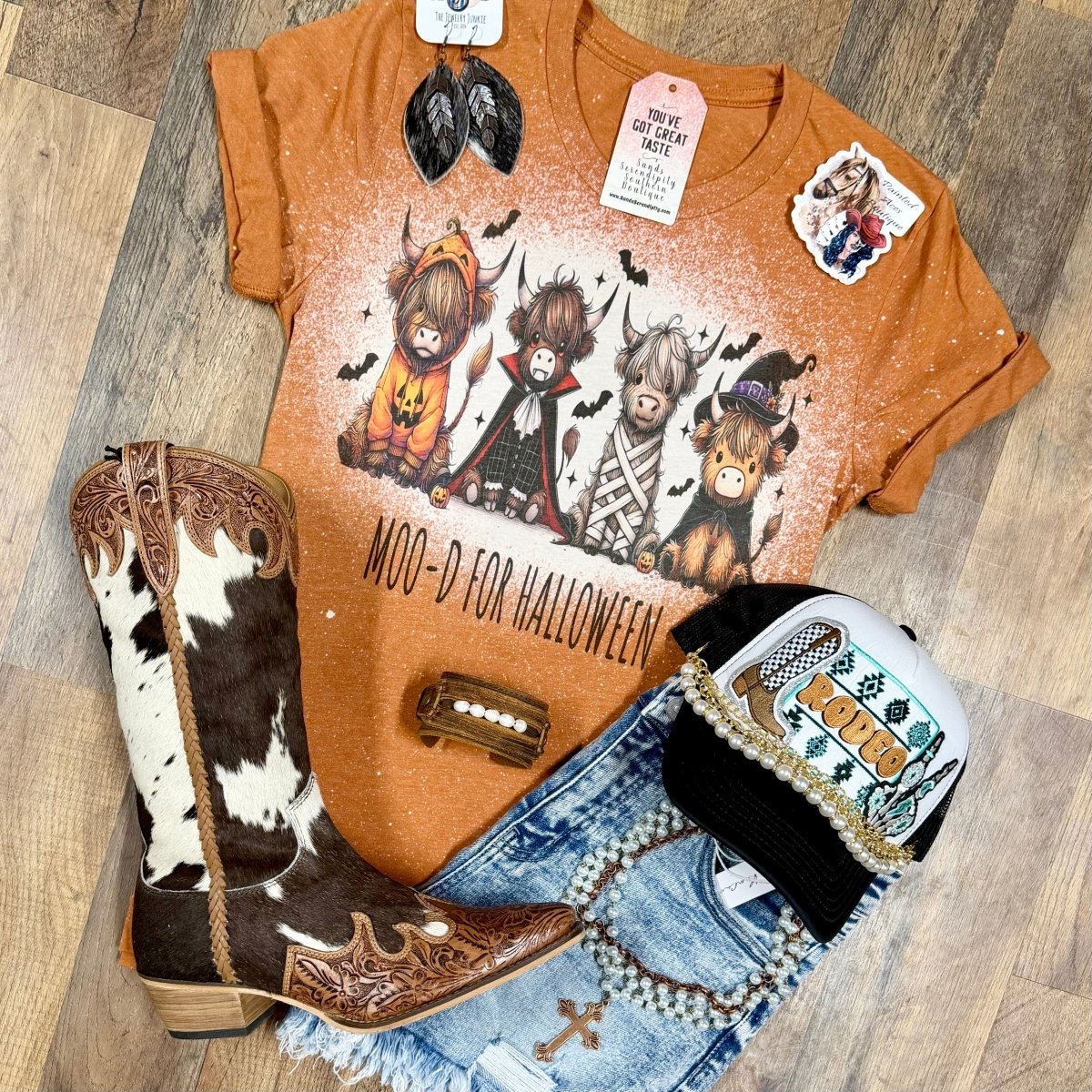 Moo-D For Halloween | Fall Vibes Graphic T-Shirt - Painted Aces Boutique