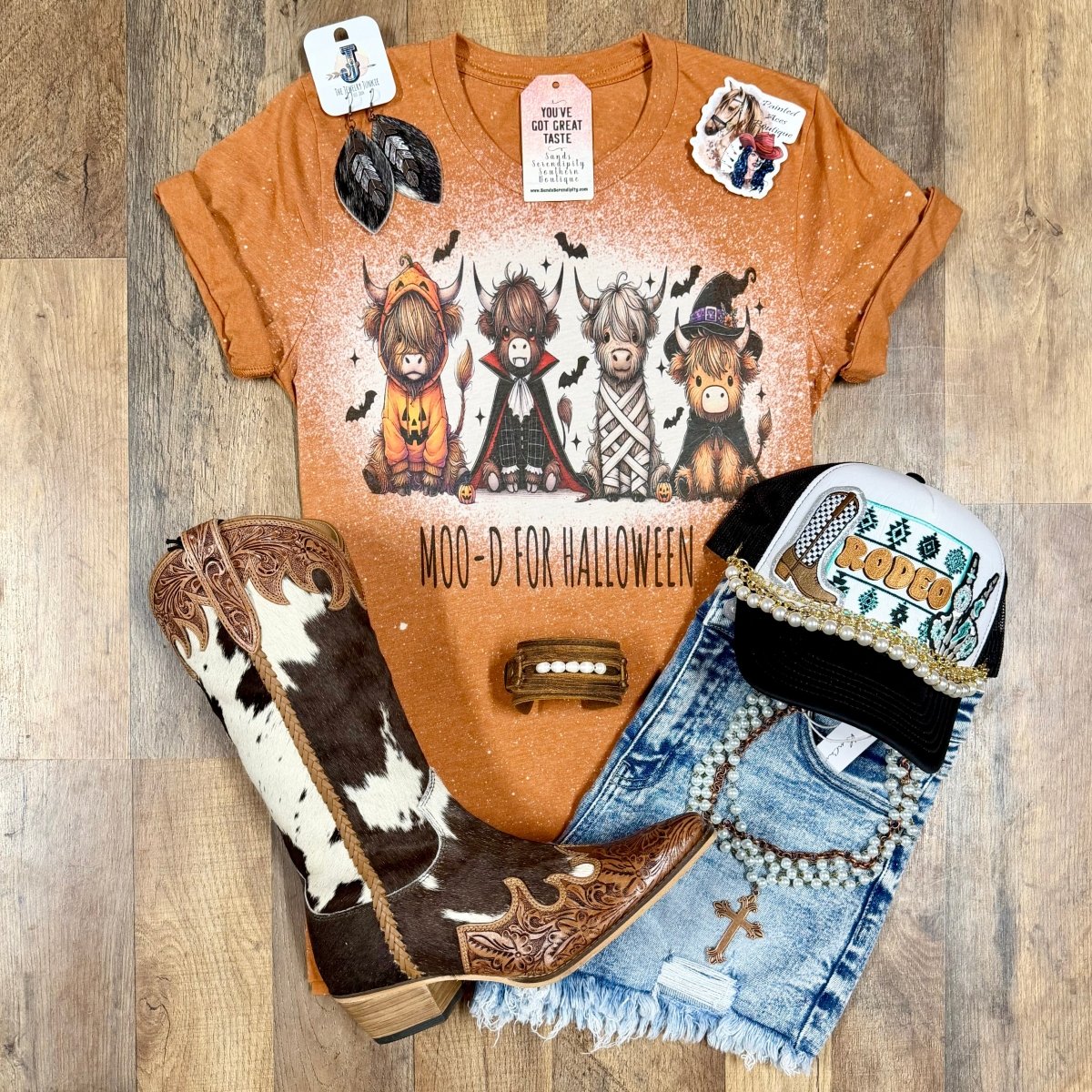Moo-D For Halloween | Fall Vibes Graphic T-Shirt - Painted Aces Boutique