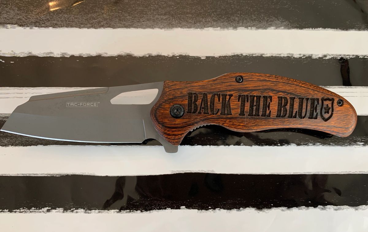 Pocket Knives - Back The Blue Pocket Knife