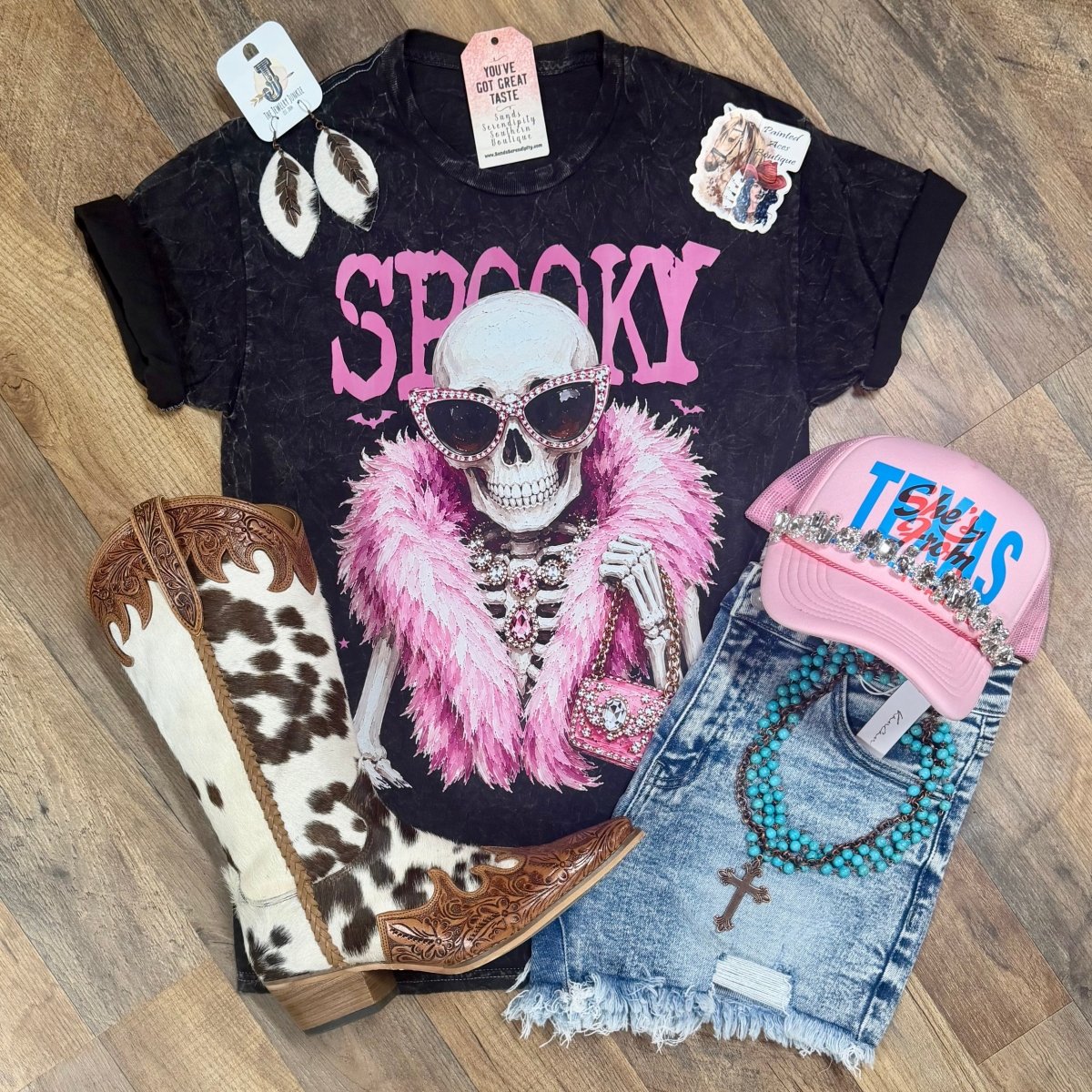 Spooky | Fall Vibes Graphic T-Shirt - Painted Aces Boutique