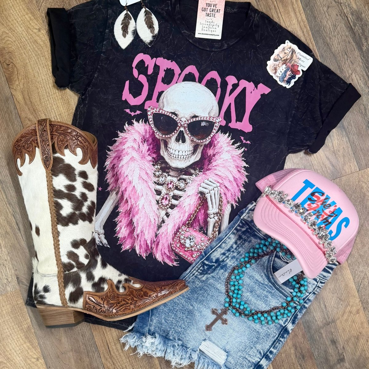 Spooky | Fall Vibes Graphic T-Shirt - Painted Aces Boutique