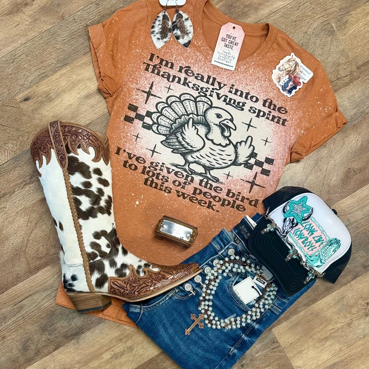 Thanksgiving Spirit | Fall Vibes Graphic T-Shirt - Painted Aces Boutique